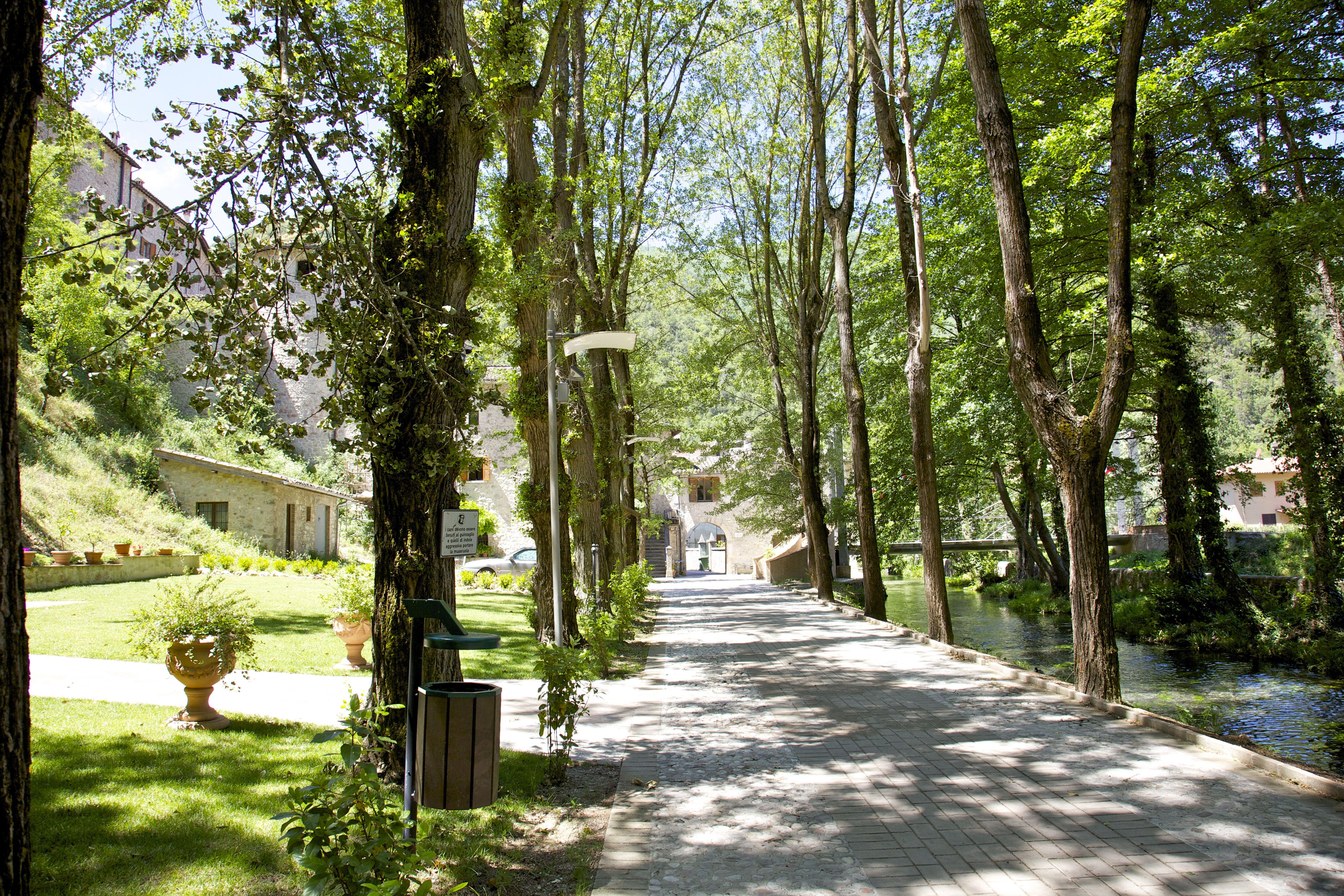 Torre Del Nera Albergo Diffuso & Spa Scheggino Dış mekan fotoğraf