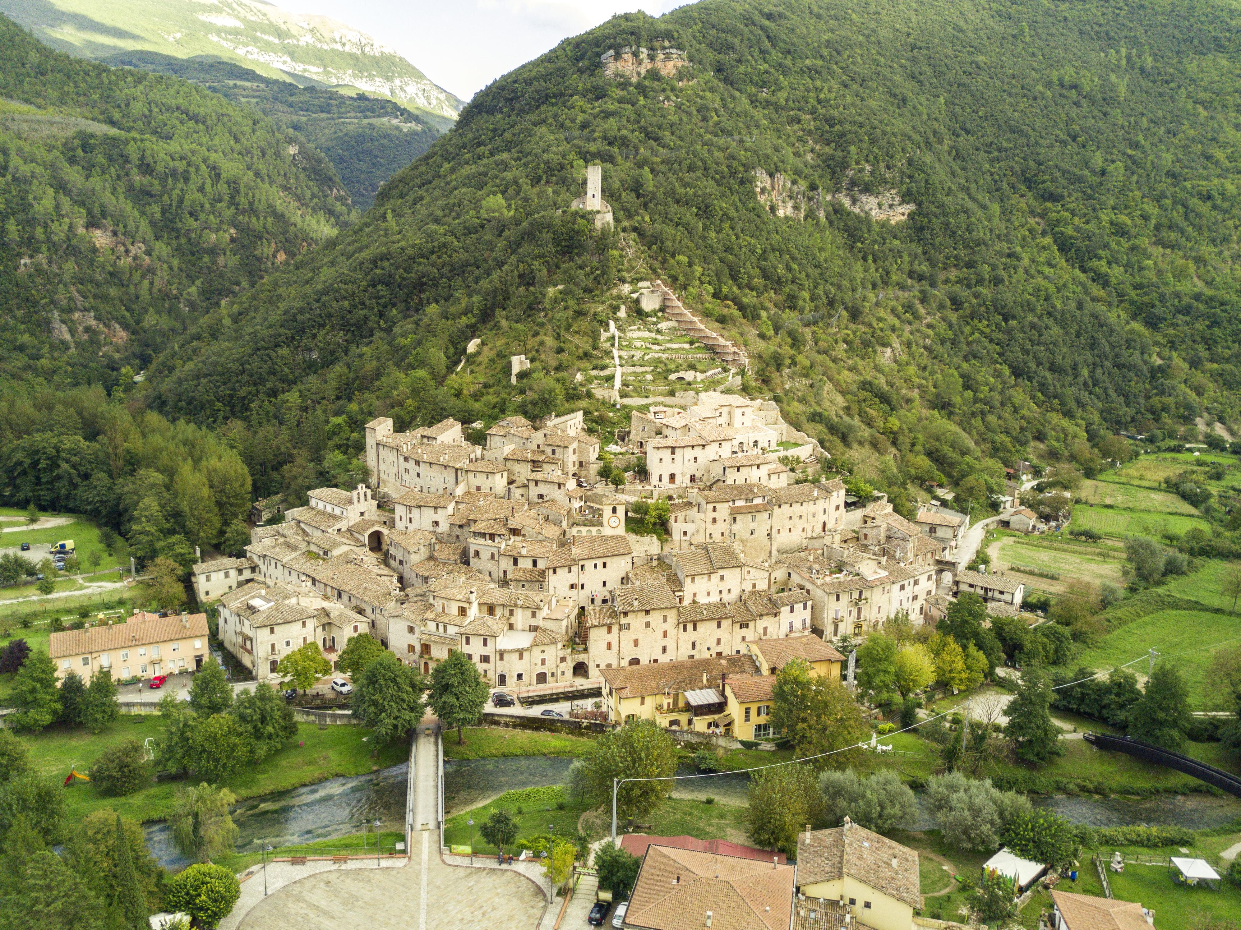 Torre Del Nera Albergo Diffuso & Spa Scheggino Dış mekan fotoğraf